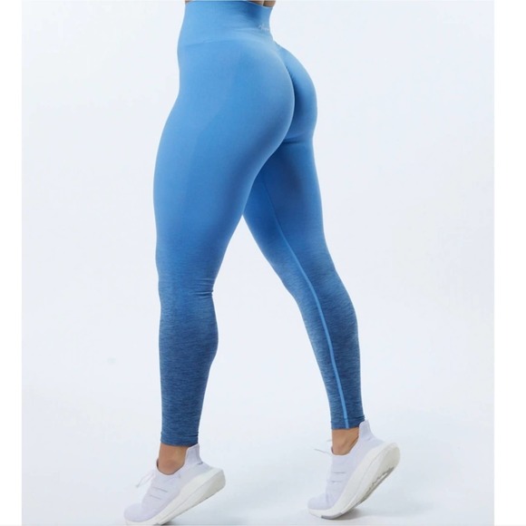 Alphalete Pants - Alphalete Amplify Ombre Legging Blue Moon M